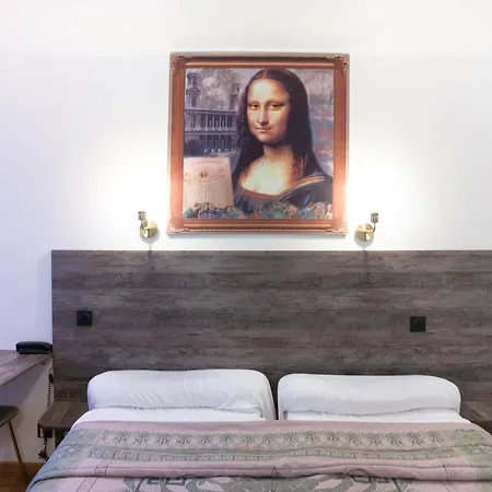 Leonard De Vinci 75011 2* Paříž