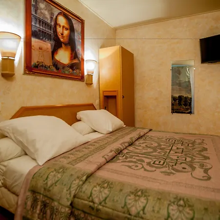 Leonard De Vinci 75011 Paříž