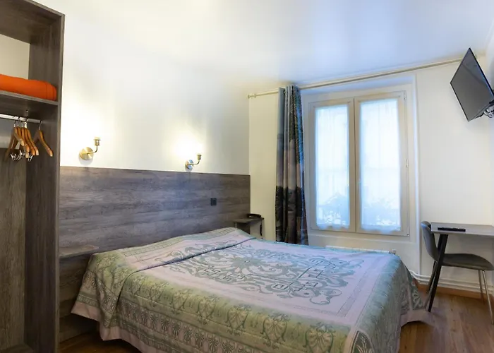Leonard De Vinci 75011 Hotel 2*