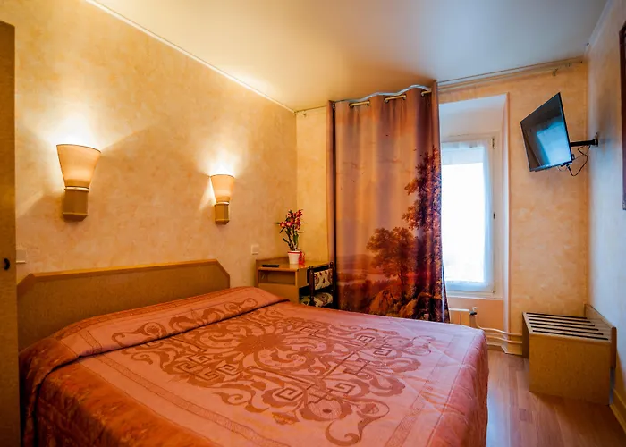 Hotel Leonard De Vinci 75011