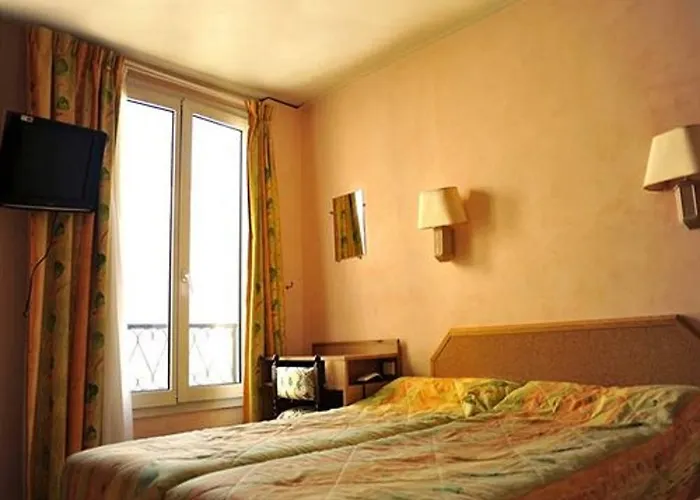 Leonard De Vinci 75011 Hotel Paryż