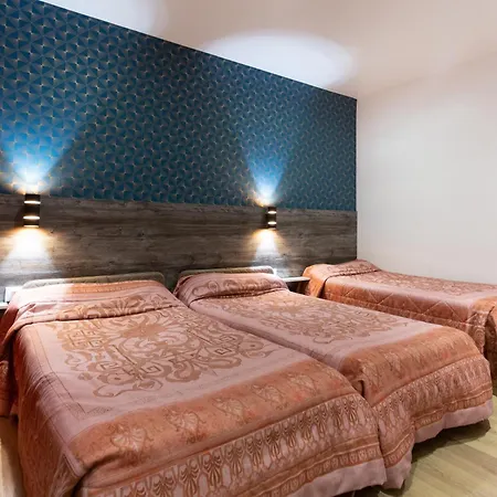 Hotel Leonard De Vinci 75011 2*