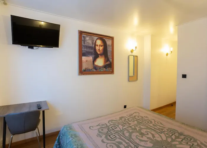 Ξενοδοχείο Leonard De Vinci 75011 2*